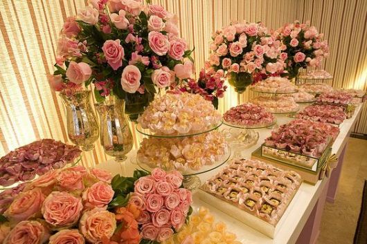 wedding candy table