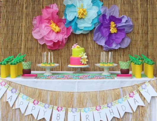 Hawaiian Women's 40th Birthday Party Ideas