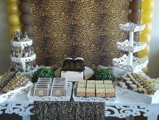 Women's 40th birthday party with leopard print