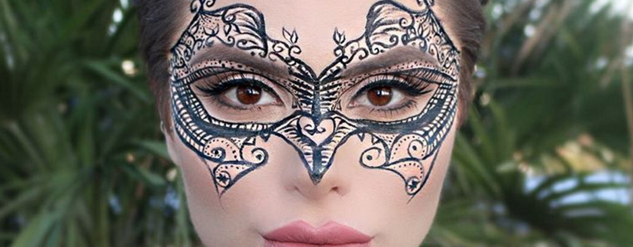 Can I use eyeliner as Halloween makeup?