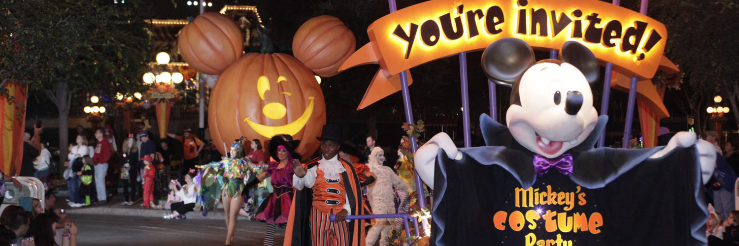 Can you dress up at Disneyland for Halloween?