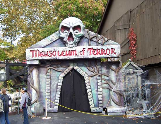 Do you have to pay for haunted houses at Six Flags?