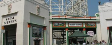 Do you have to wear a mask at Rye Playland?