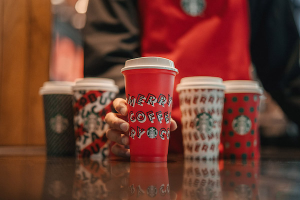 Does Starbucks give Christmas bonus?