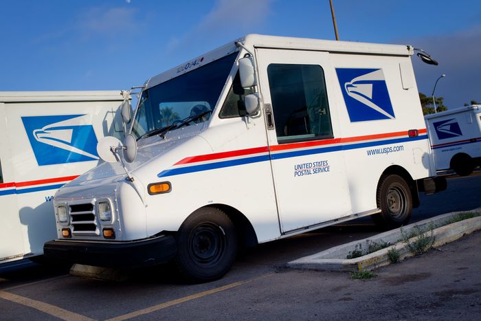 Does the mailman run today 2021?