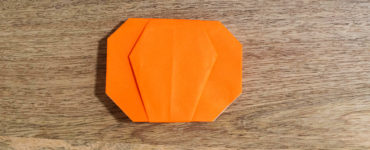 How do you make an origami pumpkin?