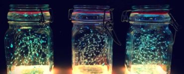 How do you make glowing jars?