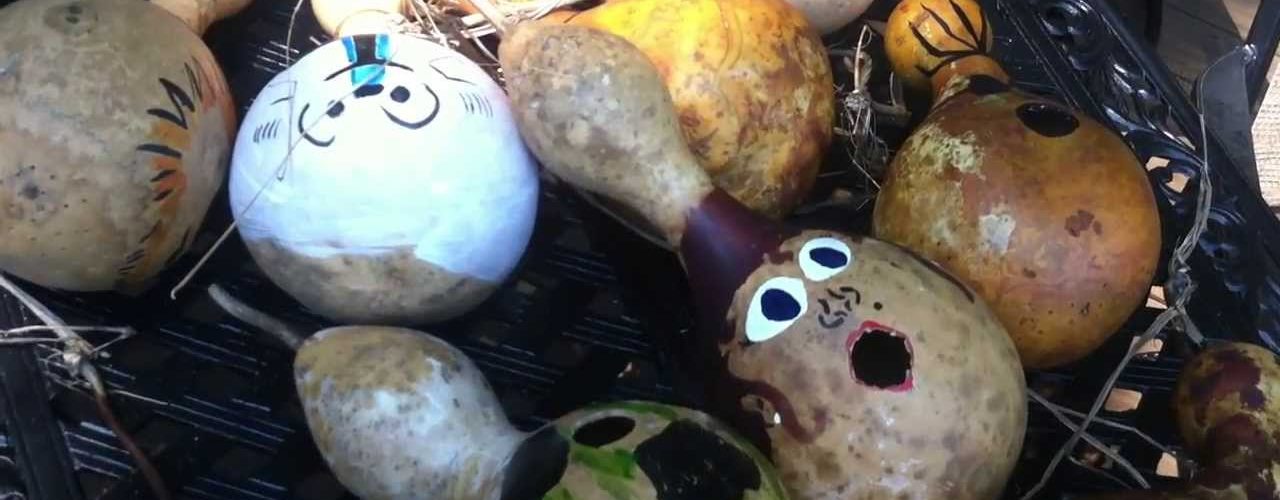 How do you prepare gourds for painting?