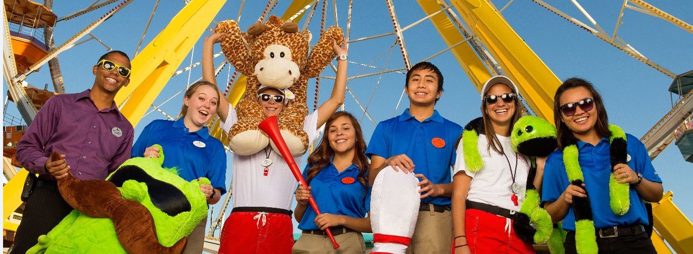 How much do Six Flags performers get paid?