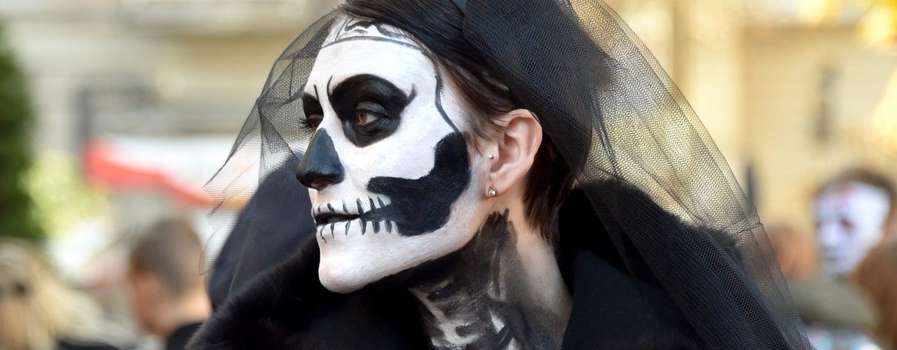 Is Halloween makeup toxic?