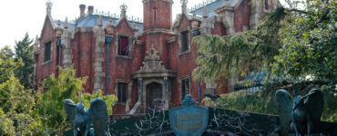 What Ride replaced the Haunted Mansion?