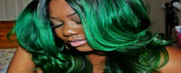 What cancels out green in hair color?