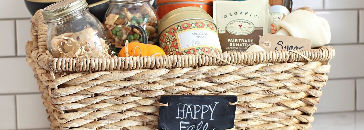 What do you put in a fall gift basket?