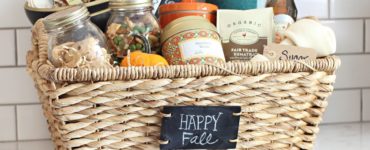 What do you put in a fall gift basket?