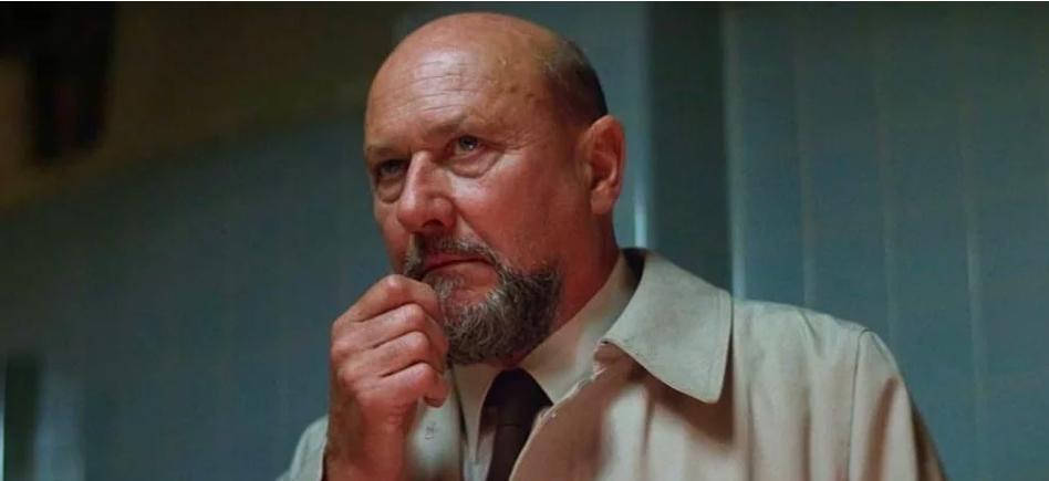 What happened to Dr Loomis at the end of Halloween 6?