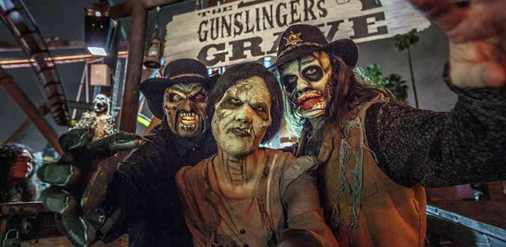 What is the age limit for Knott's Scary Farm?