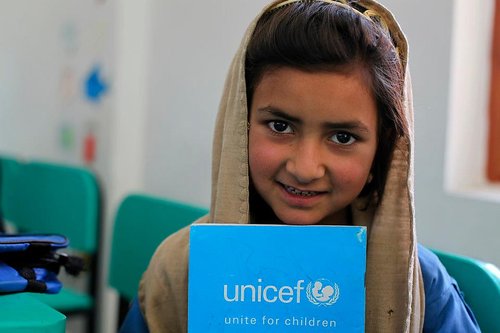 What is the salary of the CEO of Unicef?