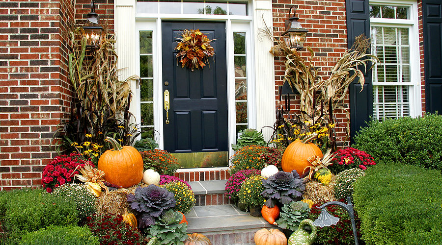 When should you decorate for fall?