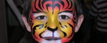 Which paint is best for face painting?